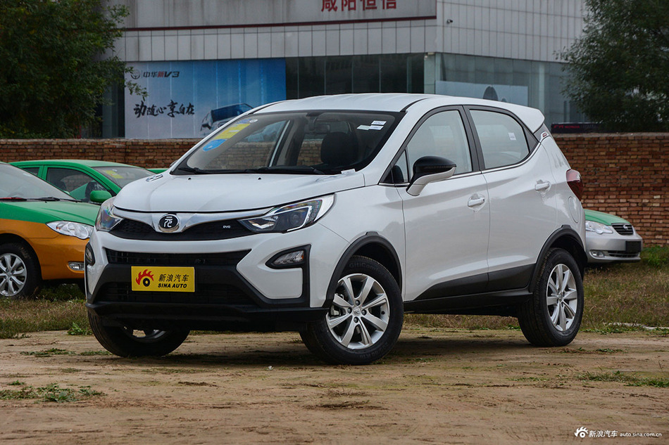 2017款比亚迪元1.5L手动酷炫时尚型