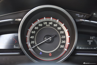 2016款马自达3昂克赛拉1.5L自动三厢豪华型