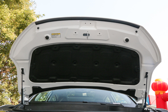 2019款风神AX7 1.6T自动AI领航型 