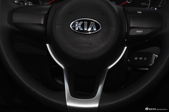 2017款起亚K2 1.4L手动GLS三厢