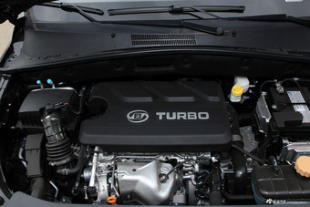 2017款宝骏560 1.5T DCT尊享型