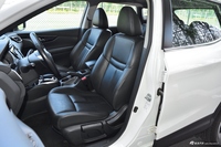 2017款逍客2.0L自动旗舰版 