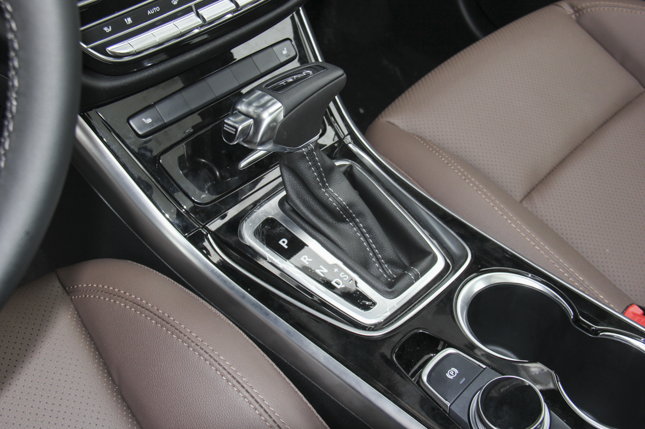 2018款君马MEET3（美图3）1.5T 自动旗舰型