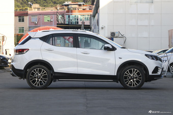 2018款东南DX3 1.5T自动尊贵型 