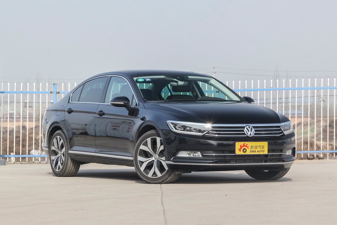 2018款迈腾2.0T自动380TSI DSG尊贵型