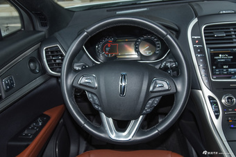 2015款林肯MKX 2.0T自动四驱尊雅版