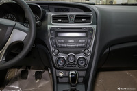 2017款海马福美来1.6L手动豪华型