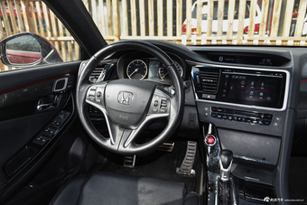 2015款思铂睿2.4L自动 Si