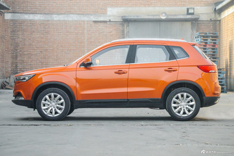 2017款奔腾X40 基本型