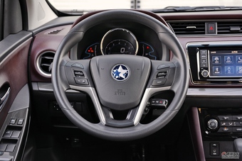 2017款启辰M50V 1.6L自动XV尊享版