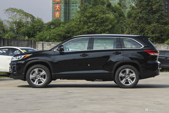 2018款汉兰达2.0T自动四驱豪华版7座