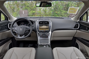 2018款林肯MKC 2.0T自动四驱尊雅版图片