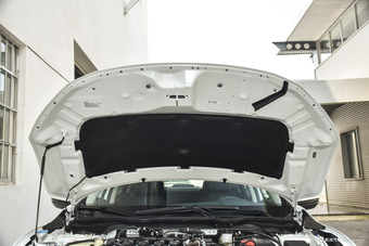 2016款思域1.5T自动220TURBO尊贵版