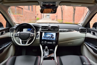 2018款领克02 1.5T两驱