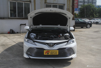 2018款凯美瑞2.5G自动豪华版