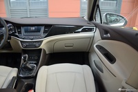 2017款威朗1.5L手动进取型