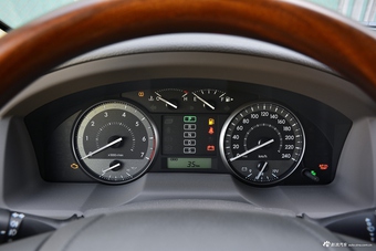 2017款兰德酷路泽4.0L自动GX-R中东版7座