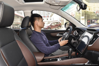 2017款斯威X7 1.5T自动智尊型