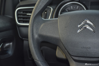 2017款雪铁龙C3-XR 1.6L自动时尚型