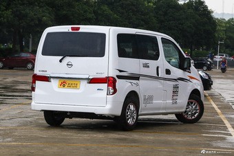 2016款NV200 1.6L自动豪华型