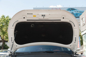 2018款众泰T300 1.5L自动尊贵型