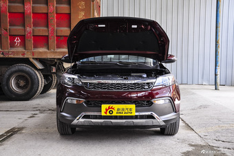 2016款猎豹CS10 2.0T自动豪华型 拉萨红