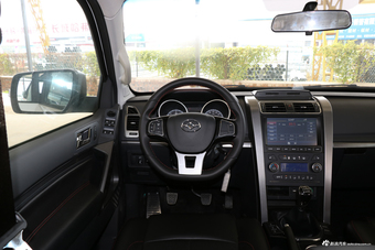 2017款黄海N3 2.5T手动四驱运动版JE4D25C