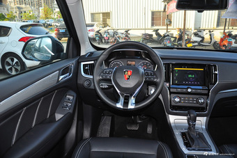 2016款荣威RX5 20T自动两驱旗舰版