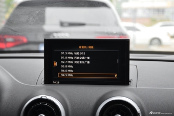 2018款奥迪A3 30周年型1.4T自动Sportback 35TFSI风尚型