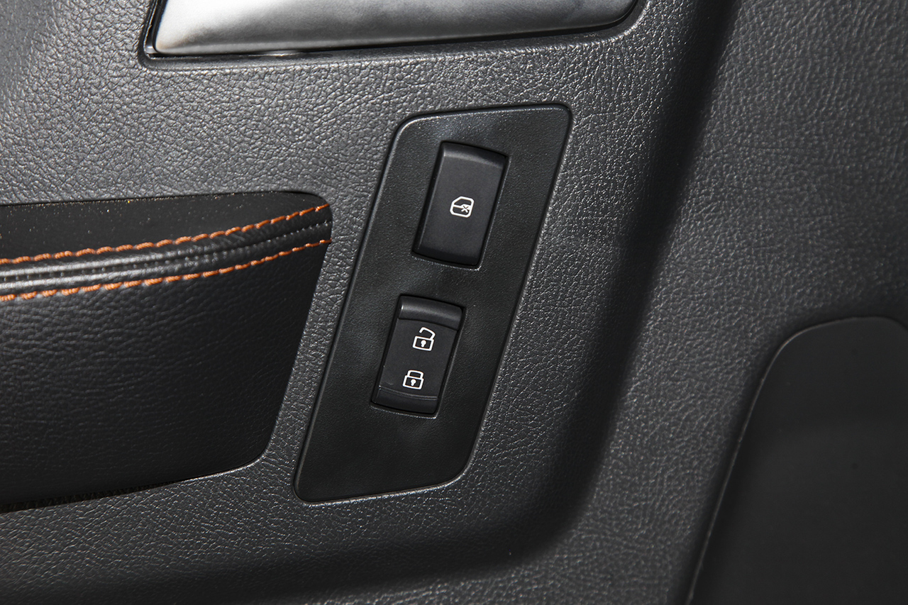 2016款北京BJ40L 2.3T自动四驱尊享版