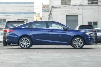 2018款吉利帝豪GL 1.4T自动尊贵智联型