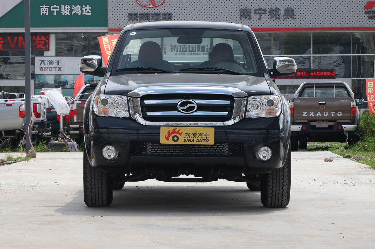 2018款中兴威虎 2.8T柴油国V两驱精英型中双CA4D28C5-1B