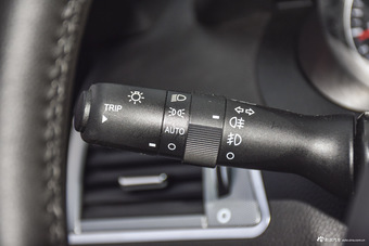 2015款陆风X7 2.0T自动全景尊享版