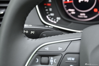 2018款奥迪Q5L 2.0T自动45 TFSI尊享风雅型