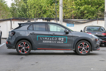 2018款领克02 1.5T自动两驱耀Pro版