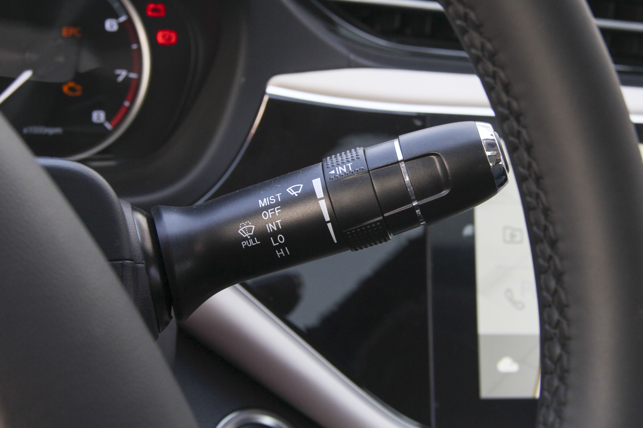 2018款艾瑞泽GX 1.5T CVT型色版