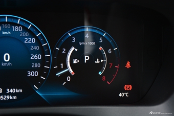 2018款捷豹F-PACE 3.0T SC自动R-SPORT运动版