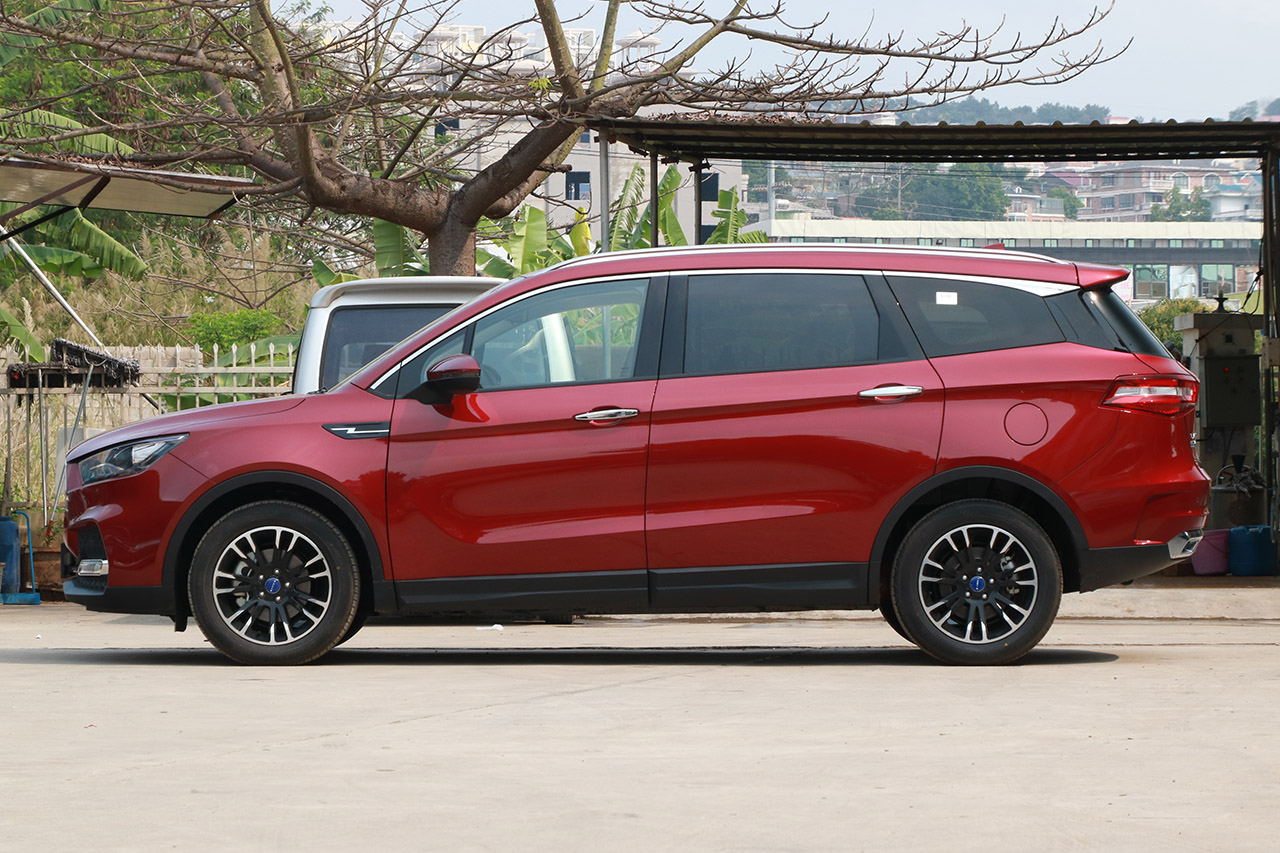 2018款君马S70 1.5T手动舒适型