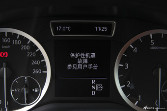 2017款英菲尼迪QX30 1.6T自动两驱运动版