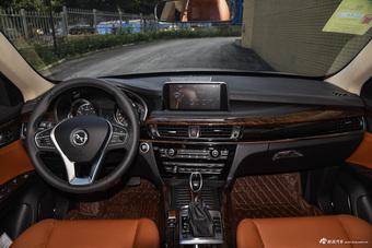 2016款汉腾X7 2.0T自动豪华型图片