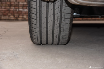 2017款迈腾2.0T自动380TSI DSG旗舰型