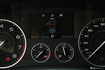 2018款宝沃BX7 2.0T自动28T四驱旗舰型7座