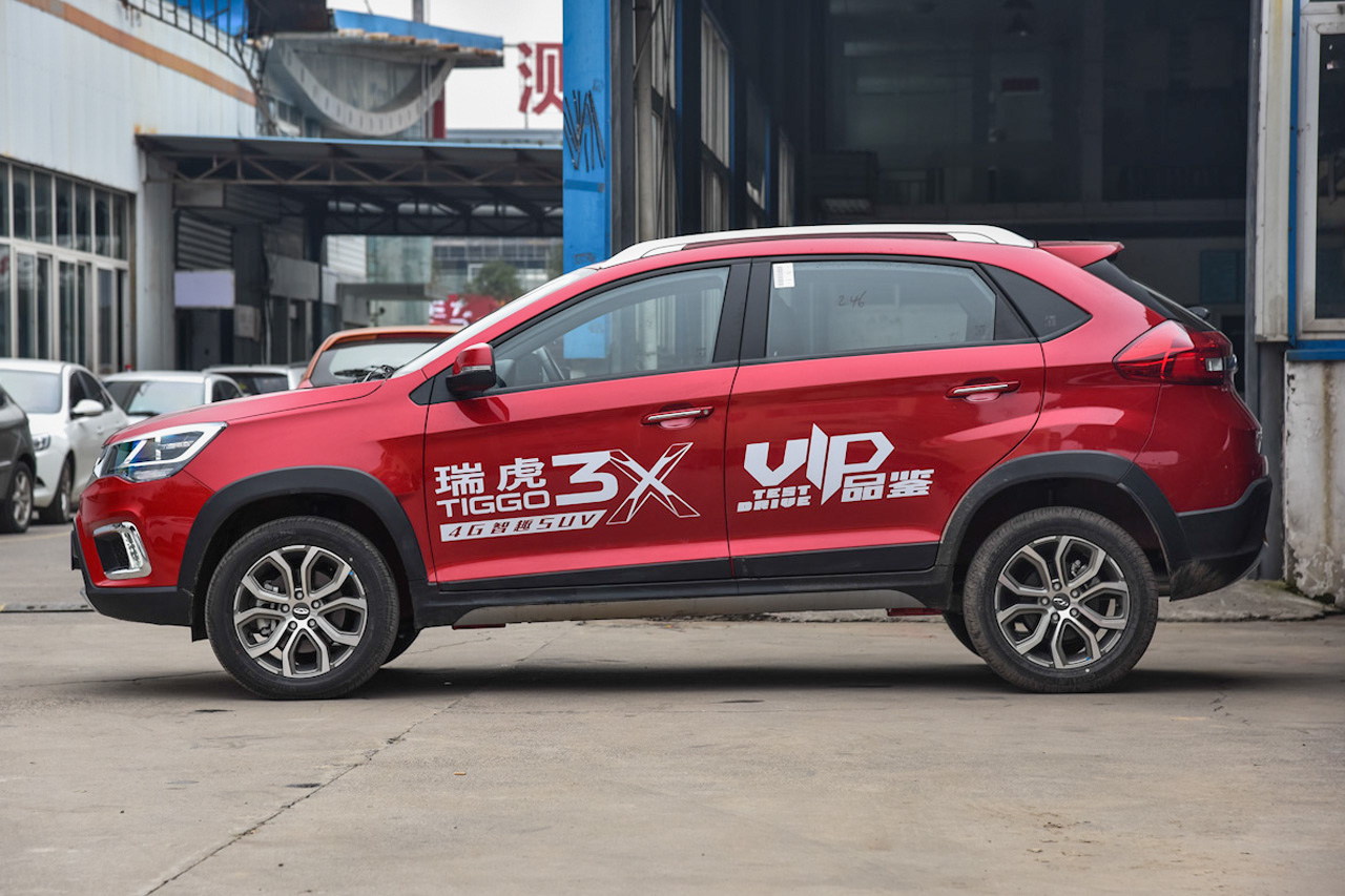 2017款瑞虎3X 1.5L手动时尚版