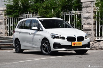 2018款宝马2系225i 2.0T自动尊享型M运动套装