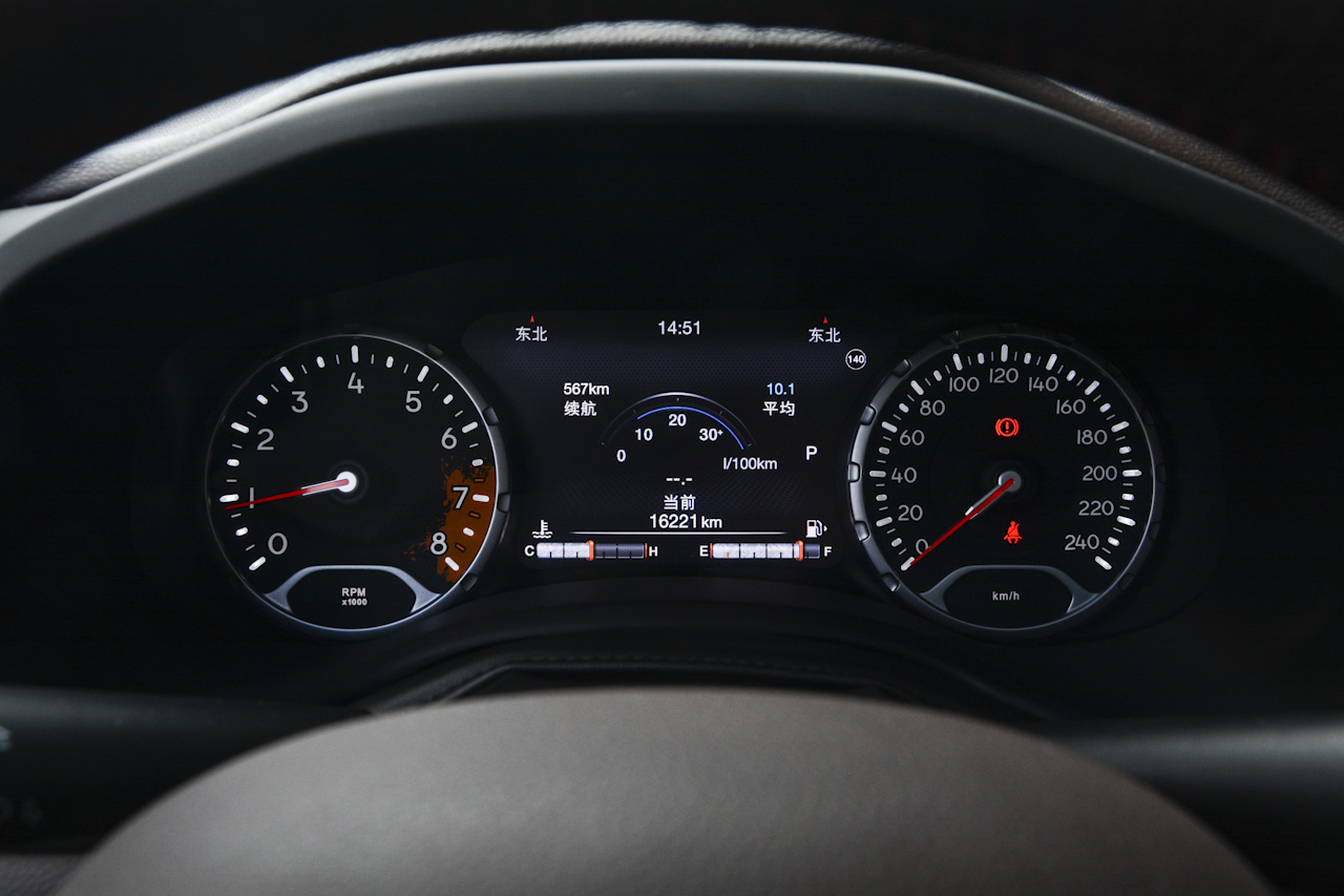 2017款自由侠1.4T自动智能版