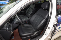 2015款金牛座2.0T自动时尚型 铂钻白