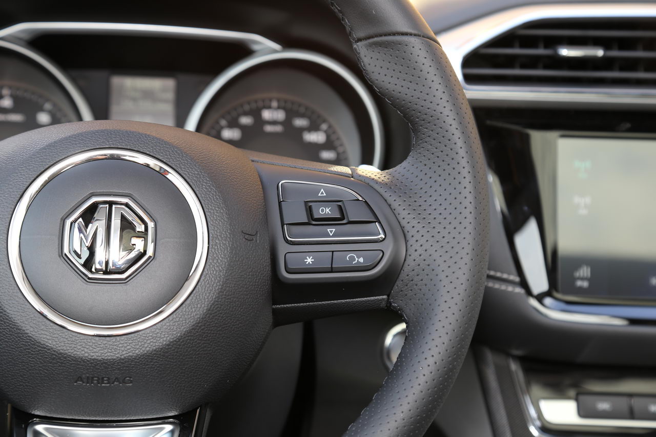 2017款锐腾2.0T 30T自动四驱旗舰版