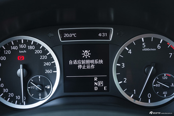 2017款英菲尼迪QX30 2.0T自动四驱极限版