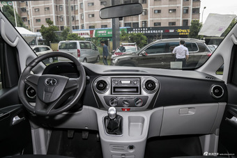 2015款瑞风M3 1.6L手动豪华型图片