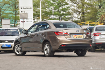 2016款骏派A70 1.6L自动豪华型 